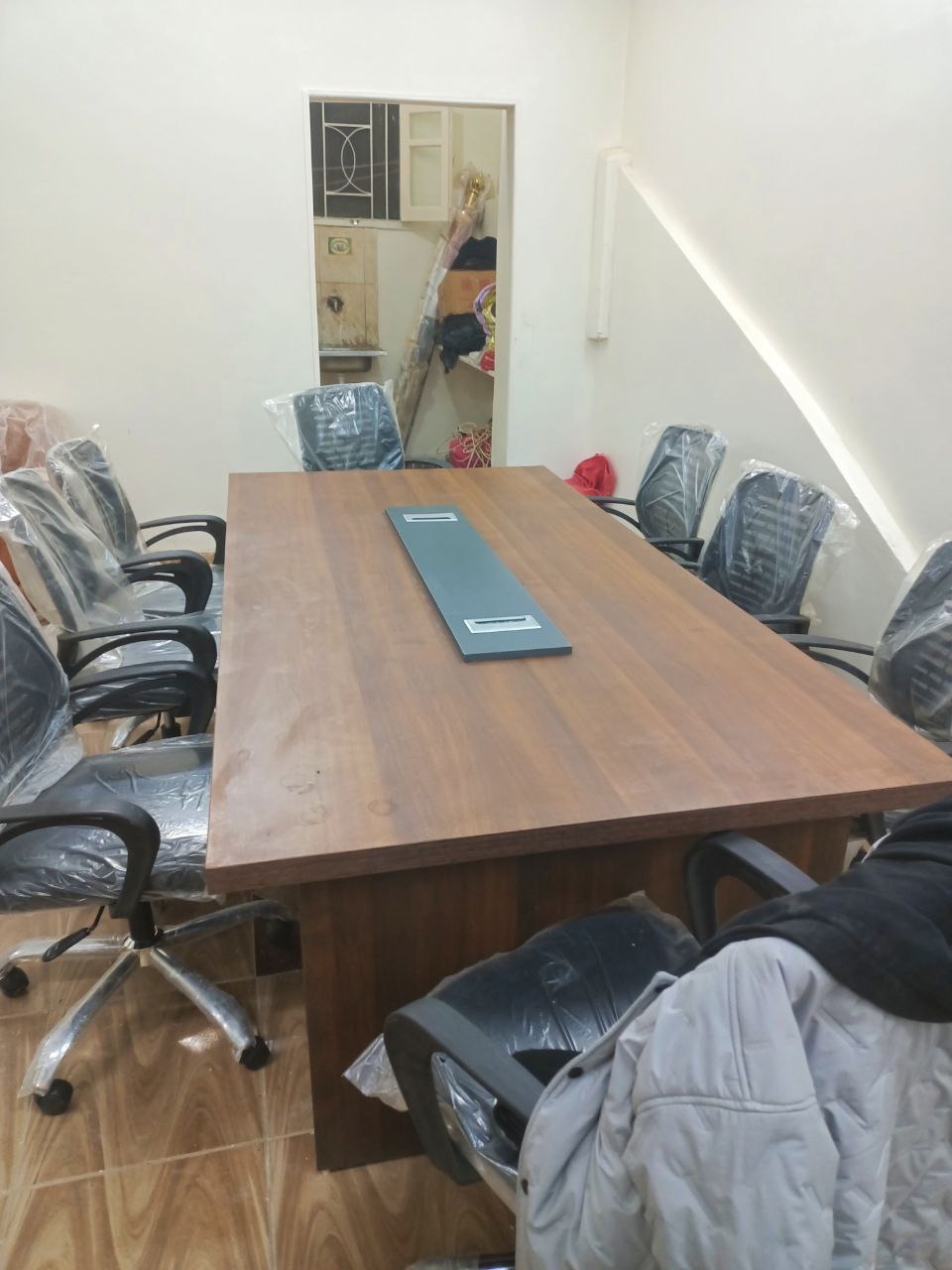 ترابيزة إجتماعات خشب ام دي اف